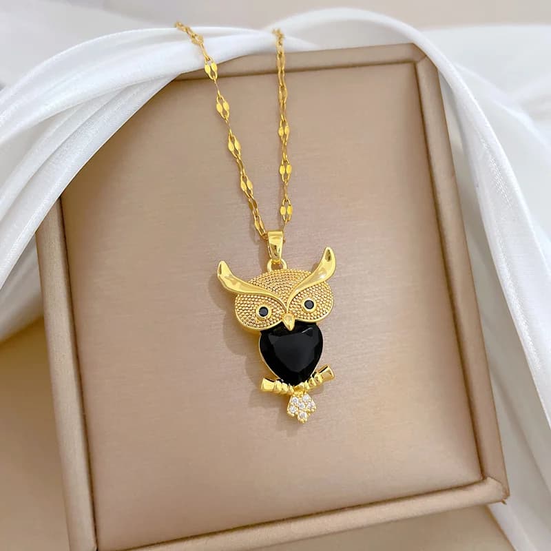 Owl（フクロウ）スパークリング ジルコニア ペンダントネックレス