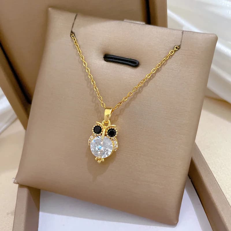 Owl（フクロウ）スパークリング ジルコニア ペンダントネックレス
