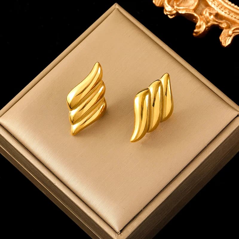ゴールド イチョウフラワー ダングルピアス