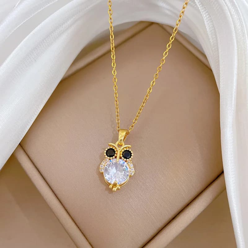 Owl（フクロウ）スパークリング ジルコニア ペンダントネックレス