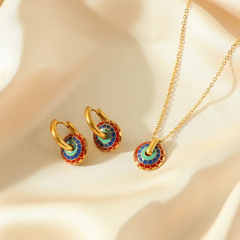 ヴィンテージ風フラワーネックレス＆ピアスセット