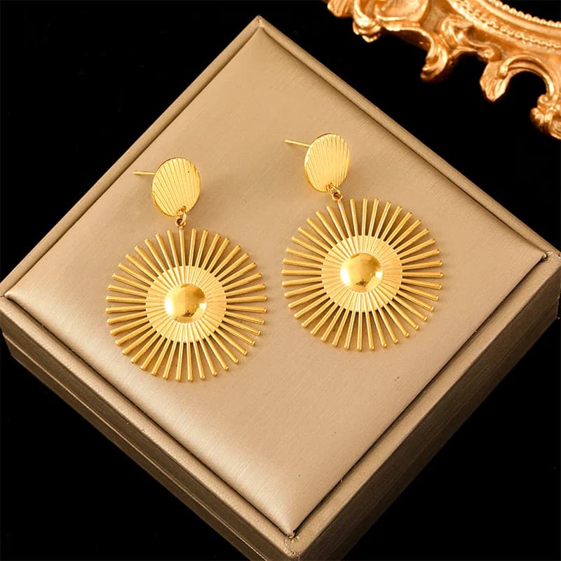 ゴールド イチョウフラワー ダングルピアス